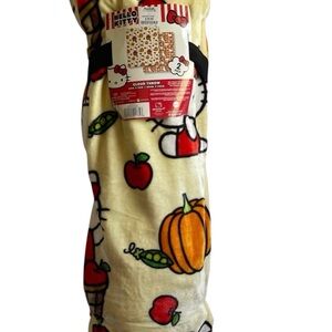 💰 Hello Kitty Fall Throws Bundle of 2 60” X 70” Apples/Pumpkins NWT **